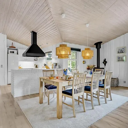 Holiday home Beautiful In With Sauna Dannemare